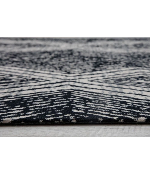 36" x 48" Smiljan Black & White 1/2" Rug'd Chair Mat 