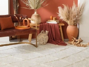 Designing with Outdoor Rugs: Tips for Blending Indoor and Outdoor Spaces