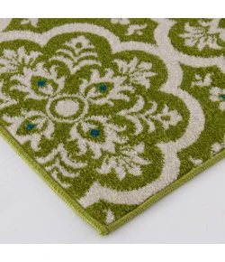 Central Oriental Tropic Contoy Leaf/Snow Area Rug 5 ft. X 7 ft. 3 Rectangle