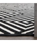 Loomaknoti Tecopa Trenten Black/White ETR12BLW20 3 ft. 3” X 5 ft. 3” Rectangle Rug