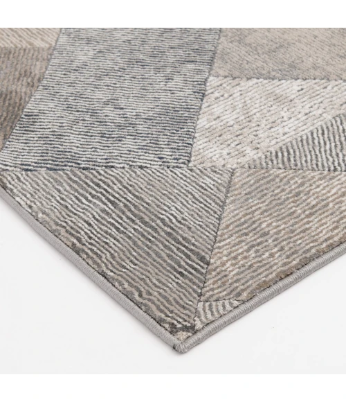 Central Oriental Clearwater Oyster/Chalk Geometric 5ft. x 7ft.6in. Rect. Rug