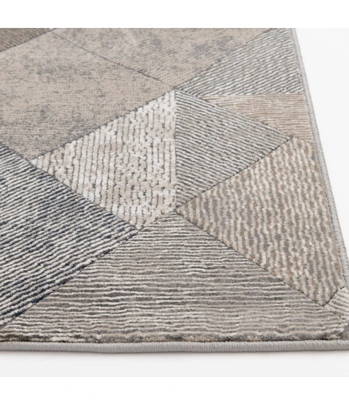 Central Oriental Clearwater Oyster/Chalk Geometric 5ft. x 7ft.6in. Rect. Rug