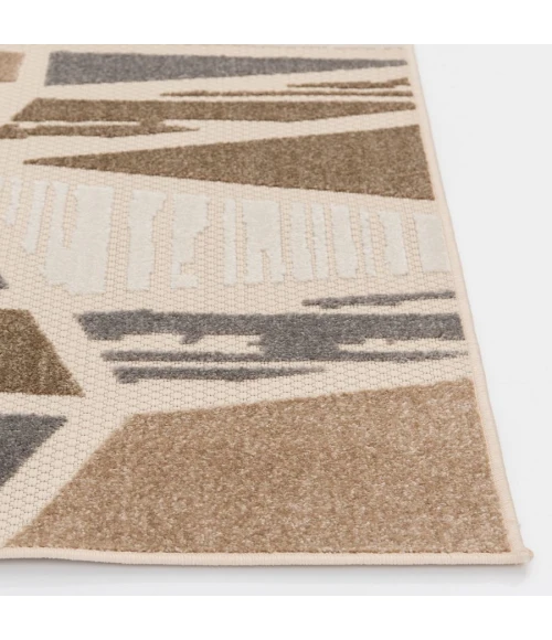 Fortune Elawynz Area Rug By Central Oriental