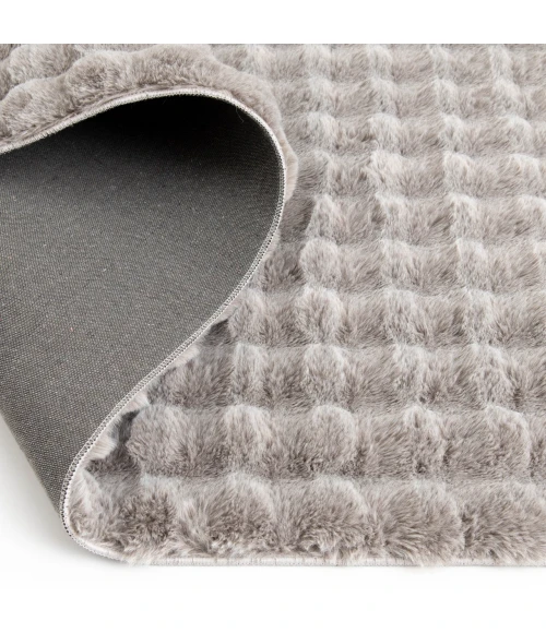 Central Oriental Bebel Faux Fur 2-Tone Grey Solid 5ft. x 7ft. Rect. Rug