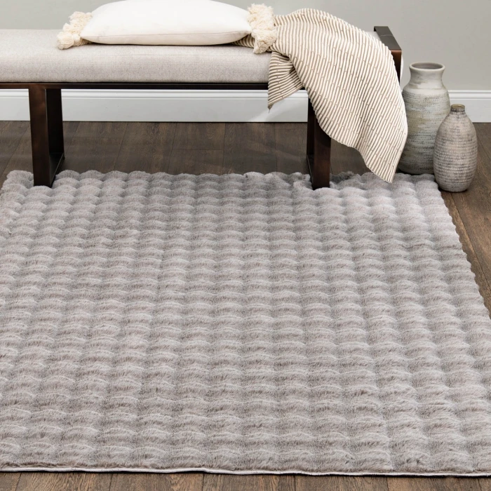 Central Oriental Bebel Faux Fur 2-Tone Grey Solid 7ft.6 x 9ft.6in. Rect. Rug