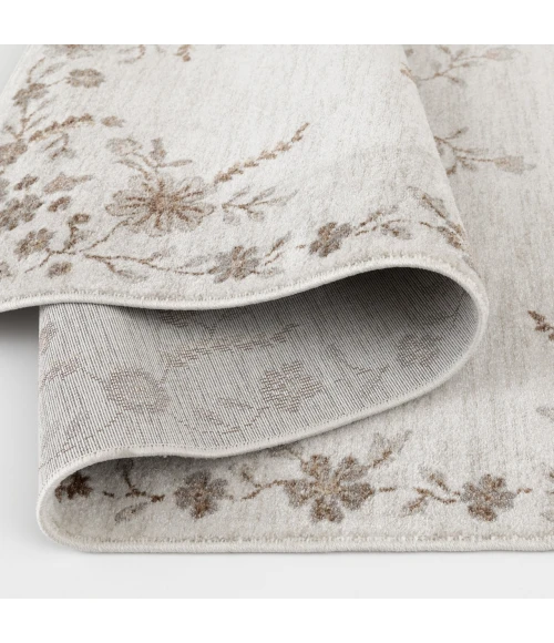 Central Oriental Erin & Ben _ Tupelo Salt Floral 7ft.10 x 9ft.10in. Rect. Rug