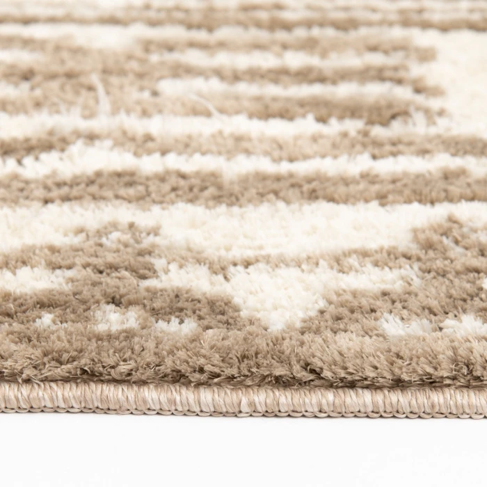Central Oriental Lowell Cream/Beige Moroccan 5ft. x 7ft. Rect. Rug