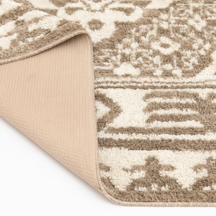 Central Oriental Lowell Cream/Beige Moroccan 5ft. x 7ft. Rect. Rug