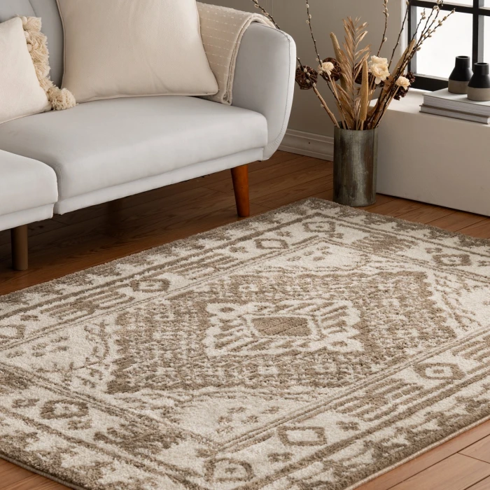 Central Oriental Lowell Cream/Beige Moroccan 5ft. x 7ft. Rect. Rug
