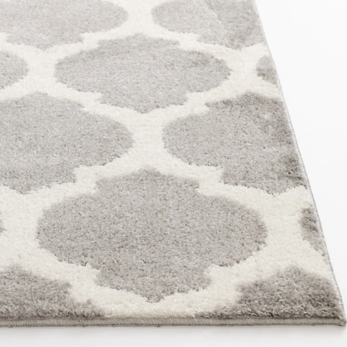 Central Oriental Sisli Chalk/Buff Moroccan 24in. x 36in. Rect. Rug
