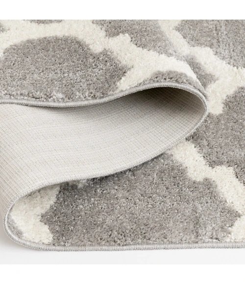 Central Oriental Sisli Chalk/Buff Moroccan 24in. x 36in. Rect. Rug