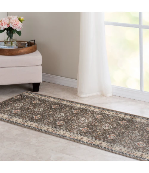 Central Oriental Montville Latte/Alabaster Oriental 5ft. x 7ft.7in. Rect. Rug