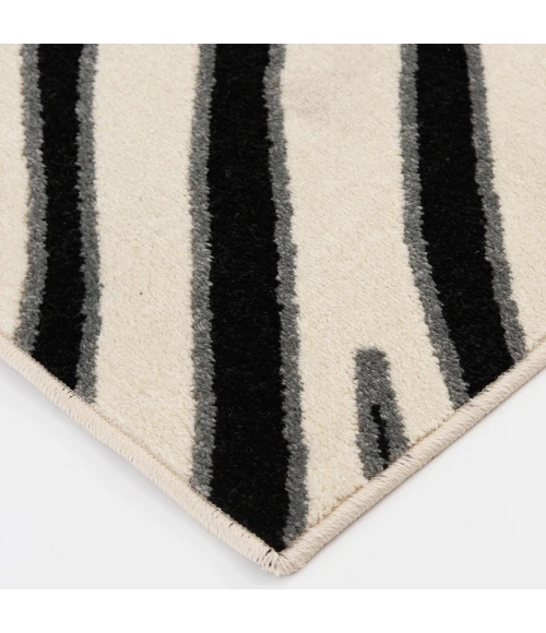 Tecopa Kamilah Area Rug By Central Oriental