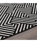 Loomaknoti Tecopa Trenten Black/White ETR12BLW20 3 ft. 3” X 5 ft. 3” Rectangle Rug