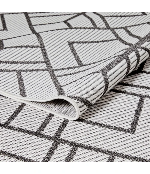 Loomaknoti Breyleigh Charske Cream/Gray EB002 5 ft. 3 in. X 7 ft. 3 in. Rectangle Rug