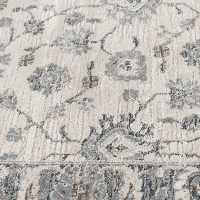 Central Oriental Erin & Ben _ Rooted Champagne/Sky Blue  Floral 5ft.3 x 7ft.7in. Rect. Rug