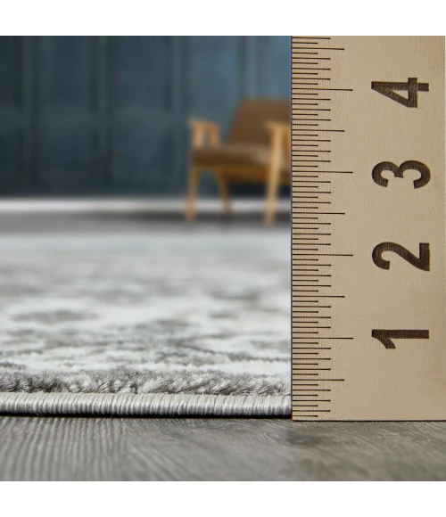 Loomaknoti Rhane Adleigh Cream/Gray ER012 5 ft. 3” X 7 ft. 3” Rectangle Rug