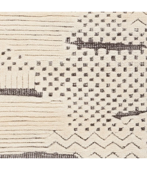 Chandra KEELEY KEE-57001 5 ft. X 7 ft. 6 in. Rect. Rug