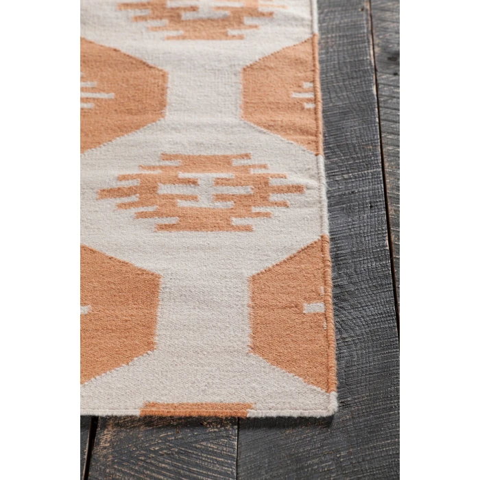 Chandra LIMA LIM-25716 5 ft. X 7 ft. Rect. Rug
