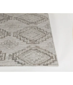 Chandra NIMAH NIM-46502 7 ft. 9 in. X 10 ft. 6 in. Rect. Rug - Silver