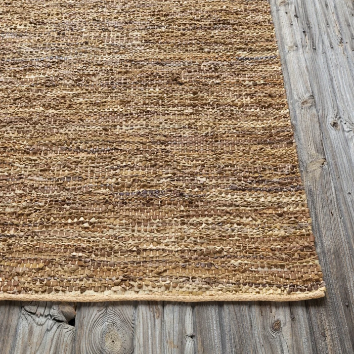 Chandra SAKET SAK-3706 2 ft. 6 in. X 7 ft. 6 in. Rect. Rug