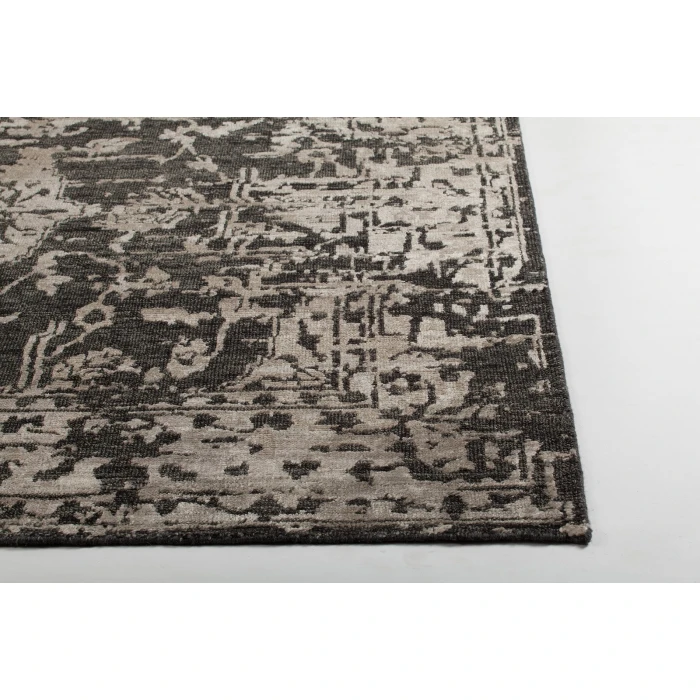 Chandra SASHA SAS-47001 5 ft. X 7 ft. 6 in. Rect. Rug