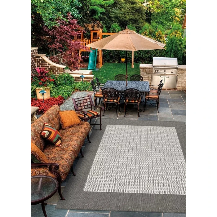 Couristan Recife Checkered Field Square Grey/White Area Rug