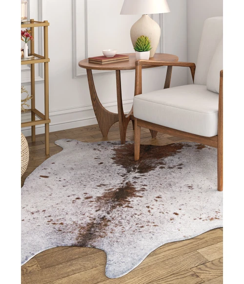 Couristan Prairie Hides Ivory-Black 1813/2993 3 ft. 10 in. X 5 ft. 1 in. Rectangle Rug