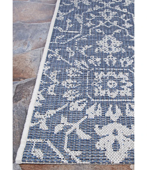 Couristan Monte Carlo Palmette 8' Runner Navy/Ivory Area Rug