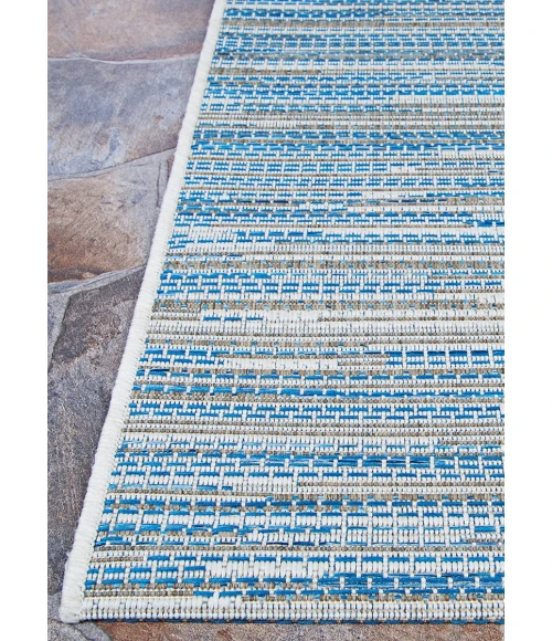 Couristan Monte Carlo Coastal Breeze 8' x 11' Ocean/Champagne Area Rug