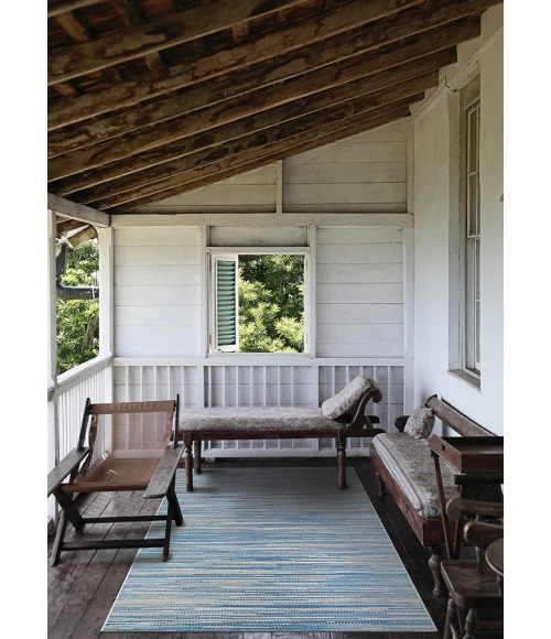 Couristan Monte Carlo Coastal Breeze 8' x 11' Ocean/Champagne Area Rug