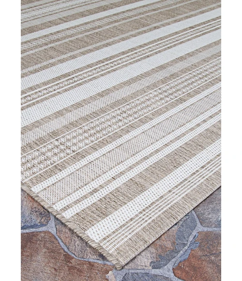 Couristan Recife Gazebo Stripe 9' Round Champ/Taupe Area Rug
