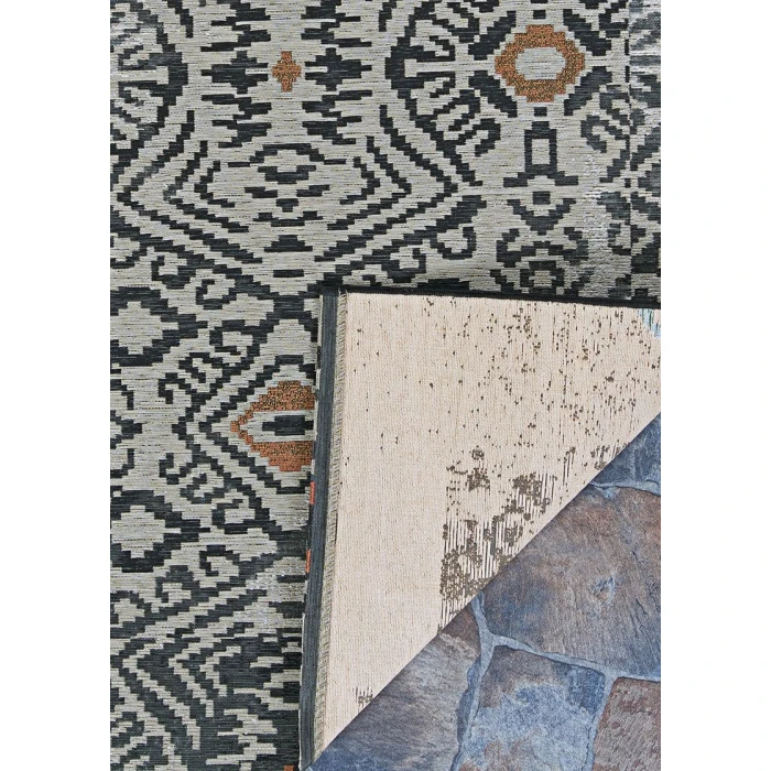 Couristan Dolce Mala 2' x 4' Smoke Area Rug