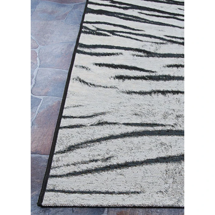 Couristan Dolce Bengal 4' x 6' Ivory Area Rug