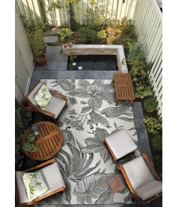 Couristan Dolce Snow 7517/0001 4 ft. X 5 ft. 10 in. Rectangle Rug