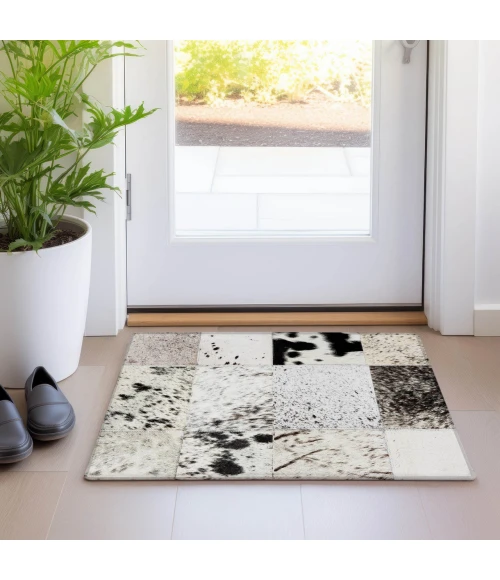 Dalyn Bozeman Ivory BM10 1ft.8in. x 2ft.6in. Rug