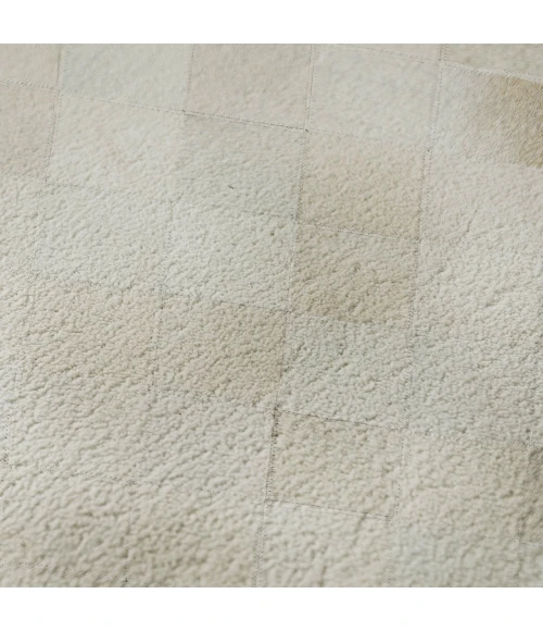 Dalyn Bozeman Ivory BM2 2ft.3in. x 7ft.6in. Rug