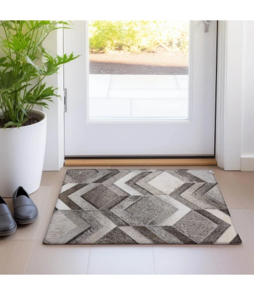 Dalyn Bozeman Gray BM5 1ft.8in. x 2ft.6in. Rug