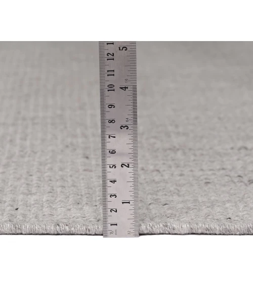Dalyn Chambal Ivory CH1 3ft.6in. x 5ft.6in. Rect. Rug