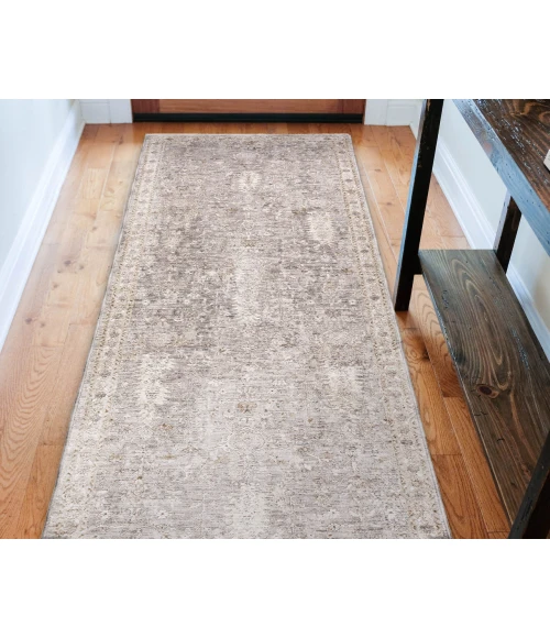 Dalyn Cyprus CY7 Aloe 2'3" x 7'10" Runner Rug