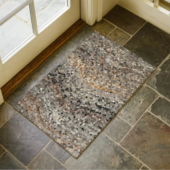 Dalyn Lumara Gray LM3 1ft.8in. x 2ft.6in. Rect. Rug