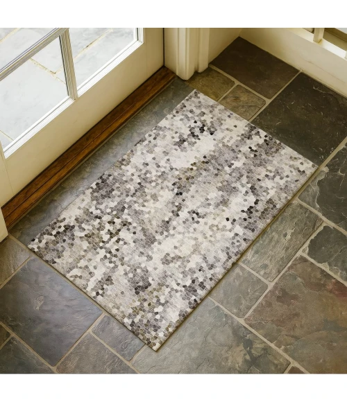 Dalyn Lumara Ivory LM5 1ft.8in. x 2ft.6in. Rect. Rug