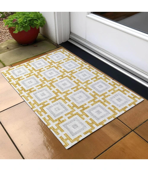 Dalyn Indoor/Outdoor Marlo MO1 Gold Washable 1'8" x 2'6" Rug