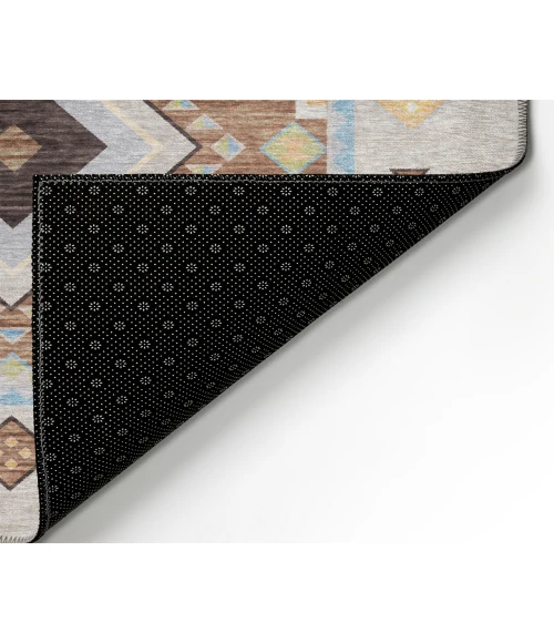 Dalyn Indoor/Outdoor Phoenix PH2 Taupe Washable 2'6" x 3'10" Rug