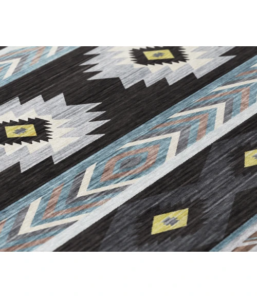 Dalyn Indoor/Outdoor Phoenix PH3 Black Washable 2'6" x 3'10" Rug