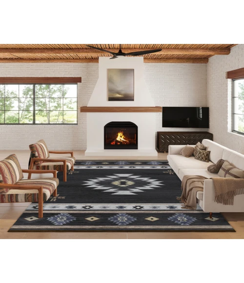 Dalyn Indoor/Outdoor Phoenix PH4 Black Washable 2'6" x 3'10" Rug