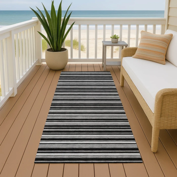 Dalyn Soft Essentials Black SE2 2ft.3in. x 7ft.6in. Rug