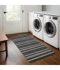 Dalyn Soft Essentials Black SE2 2ft.3in. x 7ft.6in. Rug