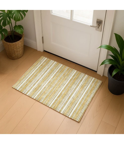 Dalyn Soft Essentials Gold SE2 1ft.8in. x 2ft.6in. Rug