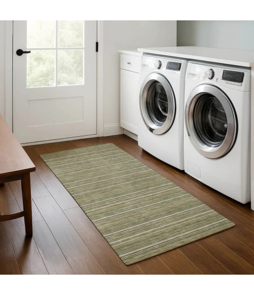 Dalyn Soft Essentials Green SE2 2ft.3in. x 7ft.6in. Rug